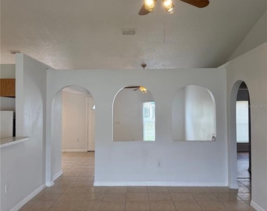405 Francisco Way - Photo Thumbnail 2