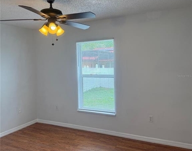 405 Francisco Way - Photo Thumbnail 20