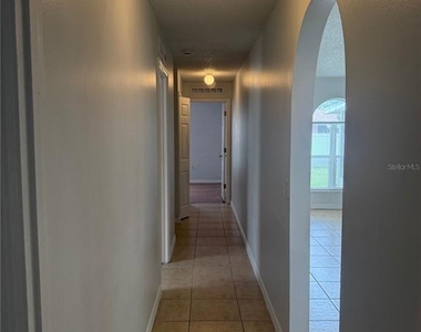 405 Francisco Way - Photo Thumbnail 27