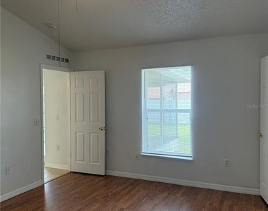 405 Francisco Way - Photo Thumbnail 23