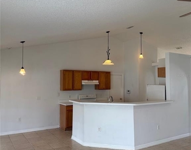 405 Francisco Way - Photo Thumbnail 14