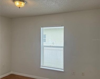 405 Francisco Way - Photo Thumbnail 10