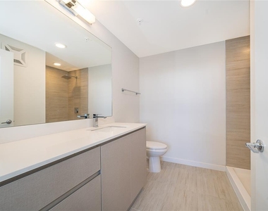 5587 Millenia Park Blvd - Photo Thumbnail 12