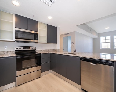 5587 Millenia Park Blvd - Photo Thumbnail 6