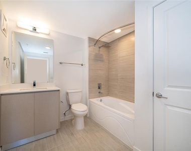 5587 Millenia Park Blvd - Photo Thumbnail 18