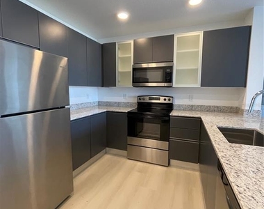 5592 Ne Pga Boulevard - Photo Thumbnail 5