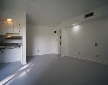 5060 Sherwood Lane - Photo Thumbnail 4