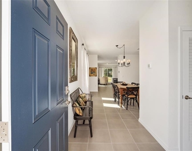 5430 Nw 46th Lane - Photo Thumbnail 10