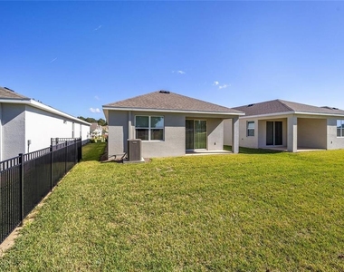 5430 Nw 46th Lane - Photo Thumbnail 9