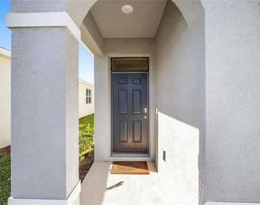 5430 Nw 46th Lane - Photo Thumbnail 6