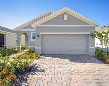 5430 Nw 46th Lane - Photo Thumbnail 3