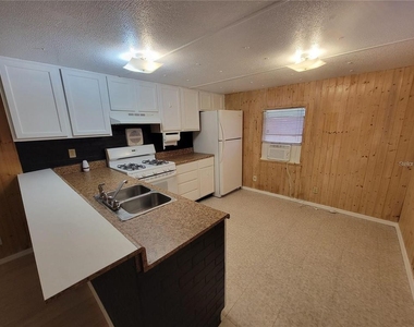 8957 Se 144th Street - Photo Thumbnail 2