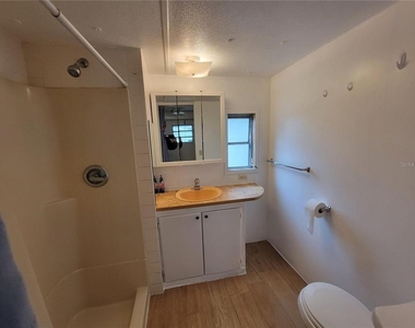 8957 Se 144th Street - Photo Thumbnail 6