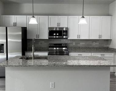 5312 Sw 162nd Place Road - Photo Thumbnail 1