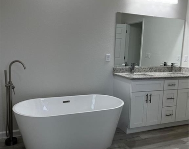 5312 Sw 162nd Place Road - Photo Thumbnail 7