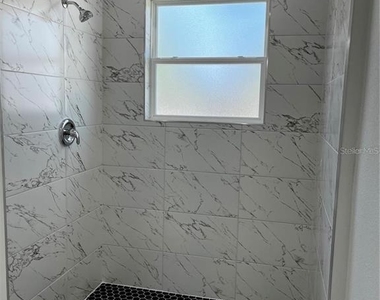 5312 Sw 162nd Place Road - Photo Thumbnail 8