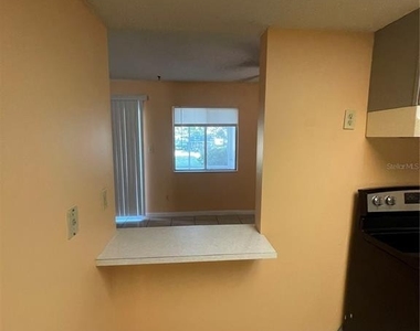 549 Fairways Drive - Photo Thumbnail 6