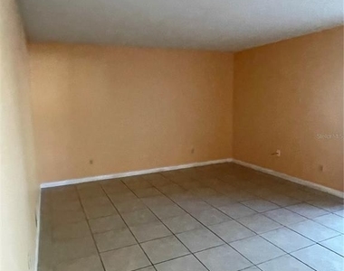 549 Fairways Drive - Photo Thumbnail 15