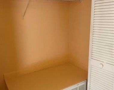 549 Fairways Drive - Photo Thumbnail 45
