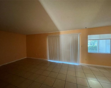 549 Fairways Drive - Photo Thumbnail 14