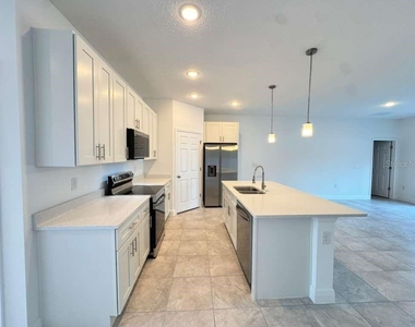 4967 Sw 150th Lane - Photo Thumbnail 7