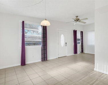 107 Garrison Drive - Photo Thumbnail 4