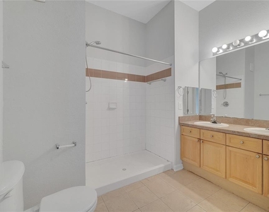 817 Terrace Ridge Circle - Photo Thumbnail 14