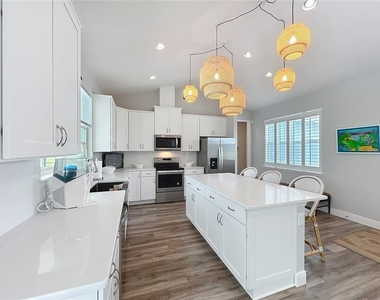 10220 Bay Lake Road - Photo Thumbnail 7