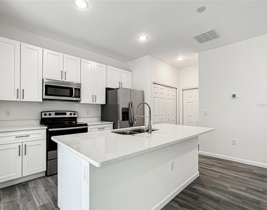 8070 Sw 131st Lane - Photo Thumbnail 10