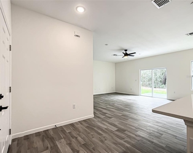 8070 Sw 131st Lane - Photo Thumbnail 5