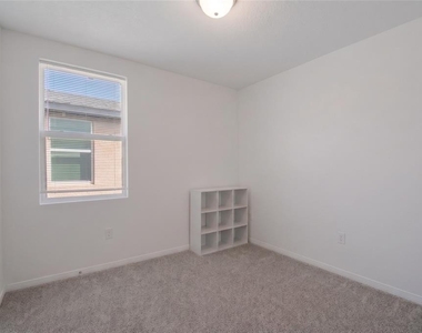 3181 Viceroy Court - Photo Thumbnail 12