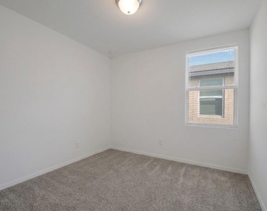 3181 Viceroy Court - Photo Thumbnail 7