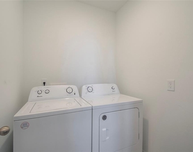 3181 Viceroy Court - Photo Thumbnail 13