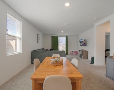 3181 Viceroy Court - Photo Thumbnail 9
