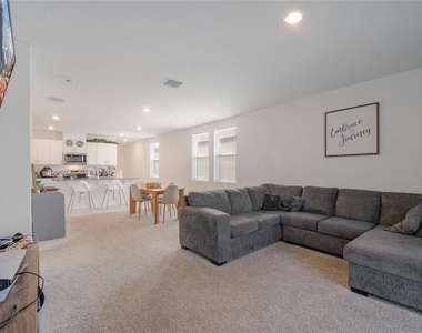 3181 Viceroy Court - Photo Thumbnail 11