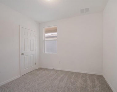 3181 Viceroy Court - Photo Thumbnail 9