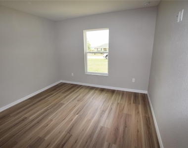 21 Olive Circle - Photo Thumbnail 22