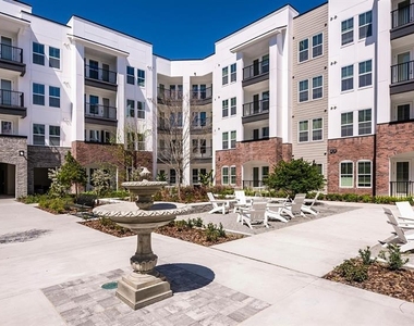700 Aultman Street - Photo Thumbnail 2
