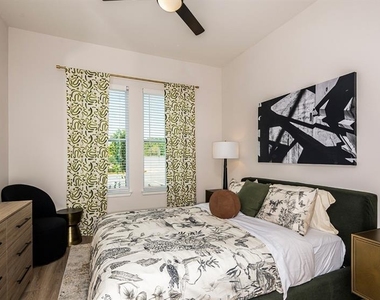 700 Aultman Street - Photo Thumbnail 38