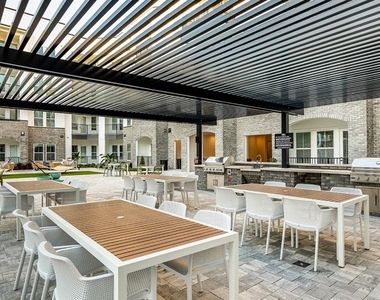 700 Aultman Street - Photo Thumbnail 22
