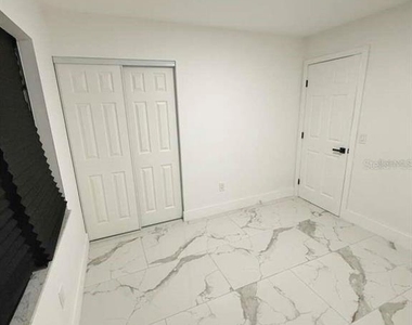 1048 Newbern Street Ne - Photo Thumbnail 3