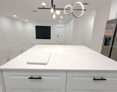 1048 Newbern Street Ne - Photo Thumbnail 2