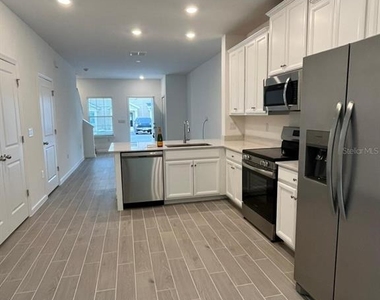 3409 Sw 34th Ave Circle - Photo Thumbnail 3
