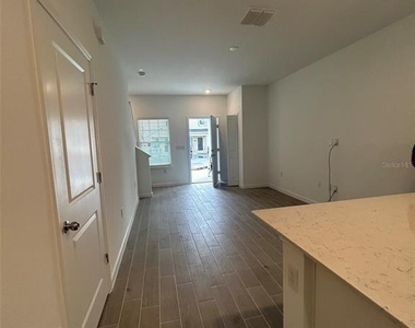 3409 Sw 34th Ave Circle - Photo Thumbnail 8