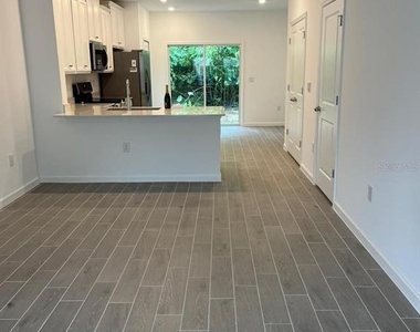 3409 Sw 34th Ave Circle - Photo Thumbnail 6