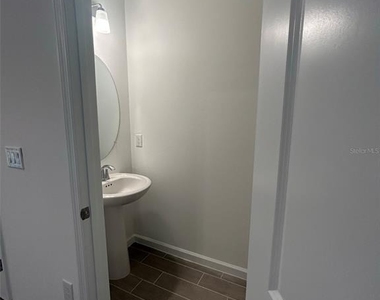 3409 Sw 34th Ave Circle - Photo Thumbnail 7