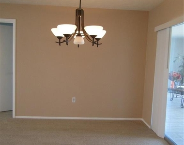 1608 Lilliput Court - Photo Thumbnail 8