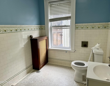 1528 Wyoming Avenue - Photo Thumbnail 6
