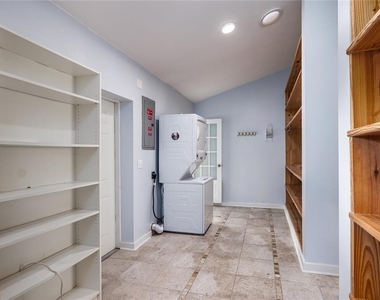 1421 Nw 30th Street - Photo Thumbnail 35