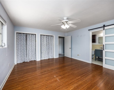 1421 Nw 30th Street - Photo Thumbnail 2